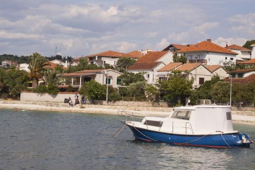 Fotografie z fotogalerie ubytování Apartments by the sea Okrug Gornji, Ciovo - 8330 v Trogiru