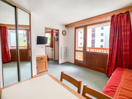 Appartement lumineux Départ et retour skis aux pieds Balcon