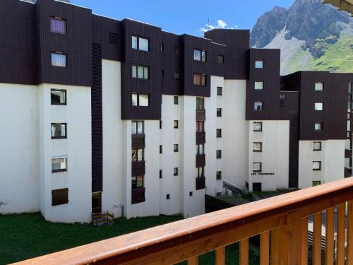 Appartement lumineux aux pieds des pistes avec balcon