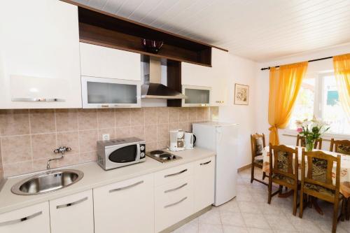 Apartments with a parking space Mlini, Dubrovnik - 8543