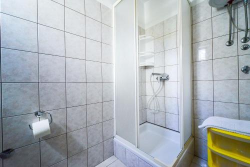 Family-friendly apartments with swimming pool Biograd na Moru, Biograd - 8370