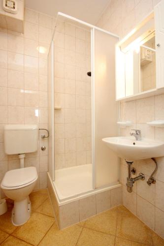 Apartments by the sea Okrug Gornji, Ciovo - 8440