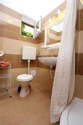 Rooms by the sea Mavarstica, Ciovo - 10335