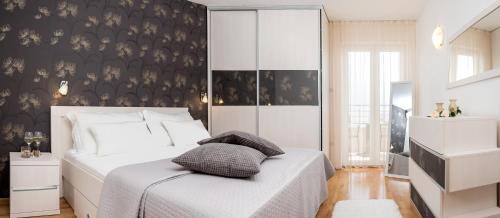 Apartment Rogoznica 10339b
