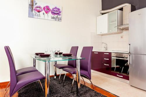 Apartments with a parking space Mastrinka, Ciovo - 10364