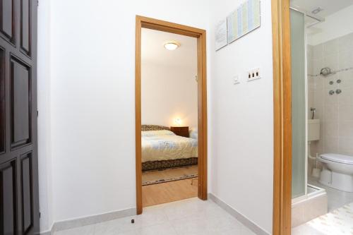 Family friendly seaside apartments Razanj, Rogoznica - 10373