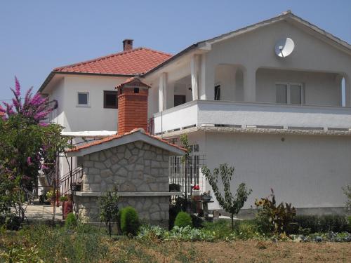 Apartments with parking space Supetarska Draga - Donja, Rab - 11237