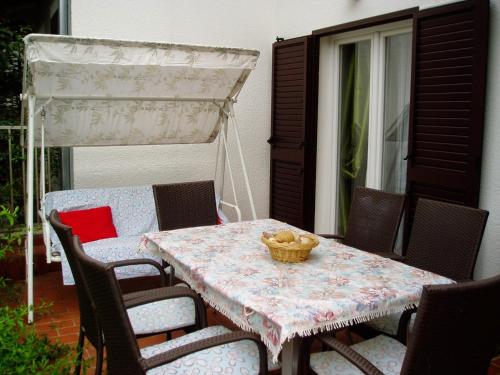 Seaside holiday house Starigrad, Paklenica - 11240