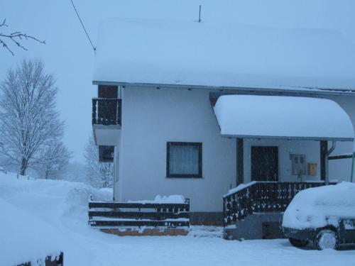 Fotografie z fotogalerie ubytování Apartments with a parking space Smoljanac, Plitvice - 11334 v destinaci Smoljanac
