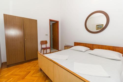 Apartments with parking space Biograd na Moru, Biograd - 11327