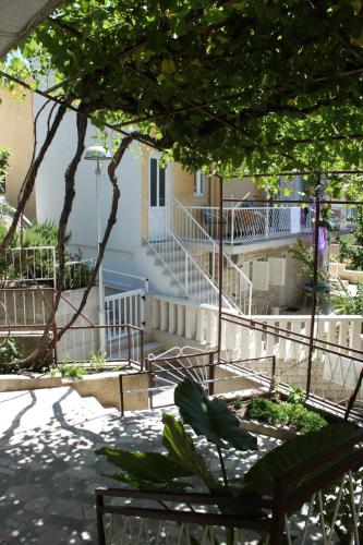 Apartments by the sea Baska Voda, Makarska - 6786