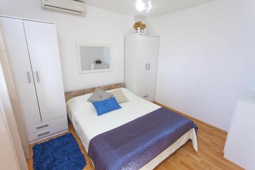 Katil atau katil-katil dalam bilik di Holiday house with a parking space Gornji Tucepi, Makarska - 11370