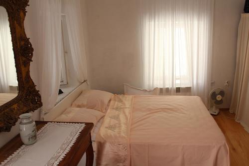 Rooms by the sea Makarska - 11096