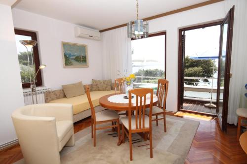 Apartments by the sea Novalja, Pag - 6489