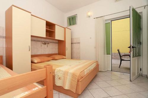 Apartments with parking space Baska Voda, Makarska - 10406