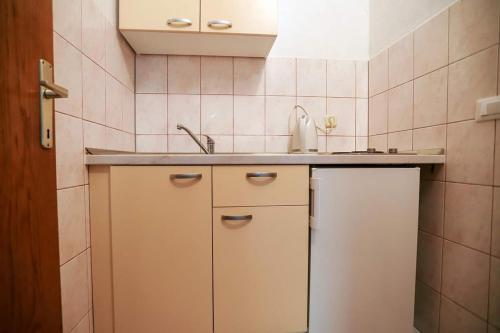 Apartments with parking space Baska Voda, Makarska - 10406