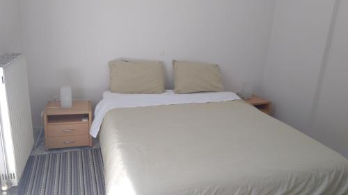 Modern apartment near Acropolis peaceful location.