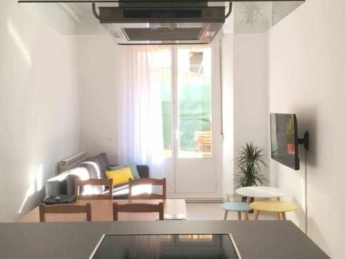 Televisyen dan/atau pusat hiburan di Apartamento Ayla San Fermín