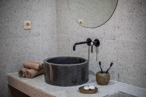 THE STONE NEST CANGGU