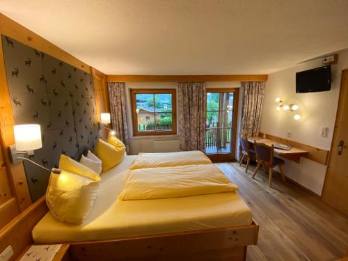 Postel nebo postele na pokoji v ubytování Landhaus Gemsenblick