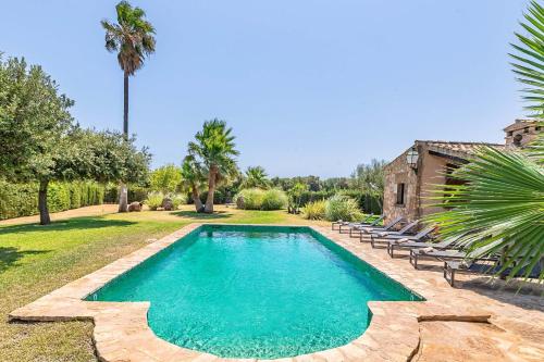 Villa Can Paroya by Sealand Villas
