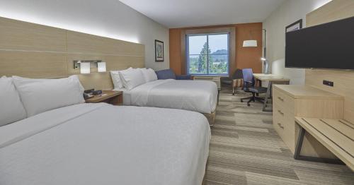 Телевизор и/или развлекательный центр в Holiday Inn Express : Eugene - Springfield by IHG
