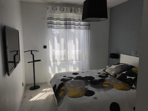 A Room - Une chambre dans un appartement meublé et équipé - Clinique de la Sauvegarde - location courte durée