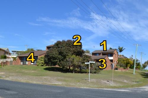 Φωτογραφία από το άλμπουμ του Seaview Townhouse 3 - Bring your own linen. σε South West Rocks