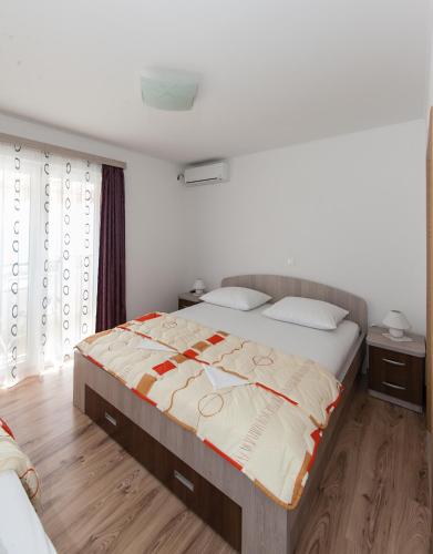 Fotografie z fotogalerie ubytování Seafront apartment Maja A3+2 v Tučepi