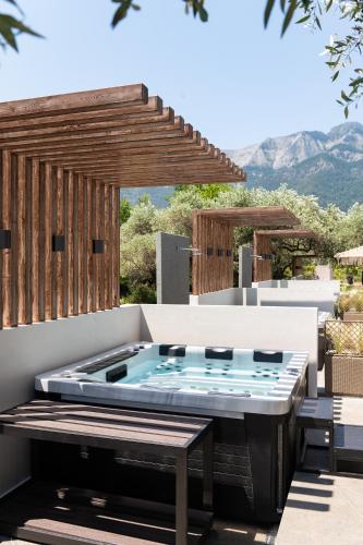 Gallery image of Valen Mare Suites in Skala Potamias