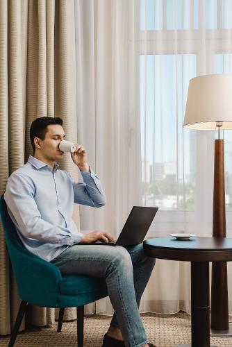  Hotel Polonia Palace -  Room  picture :   Tea/Coffee maker    Shower    Bath                           