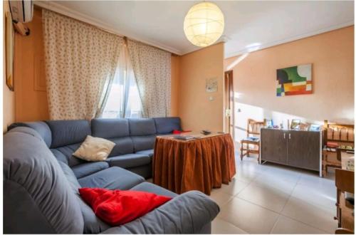 PISO CON BUENA RED WIFFI FIBRA ÓPTICA Alquiler de habitaciones