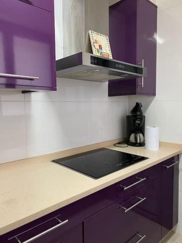 Η κουζίνα ή μικρή κουζίνα στο Apartamento playa de Bueu