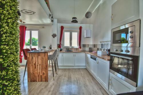 Gallery image of ALiCe Au PaYs dEs MerVeiLLeS in Maintenon