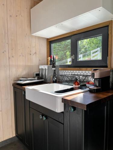 A kitchen or kitchenette at Bramble Tiny House