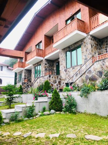 Zahrada ubytování Fortuna Cottage Bakuriani