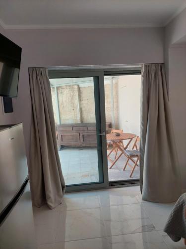 Gallery image of Alexandra's Apartments - Port of Zante in Zakynthos Town