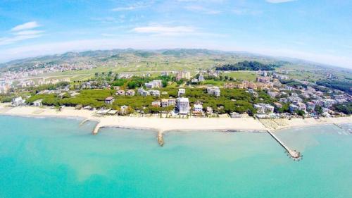 Landskap semula jadi dekat dengan apartmen