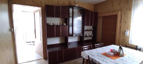 Postel nebo postele na pokoji v ubytování Ubytování Ostrov u Macochy
