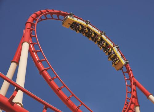 a roller coaster at a theme park at New York-New York in Las Vegas