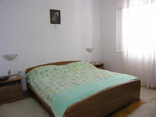 Postel nebo postele na pokoji v ubytování Apartments with WiFi Postira, Brac - 11494