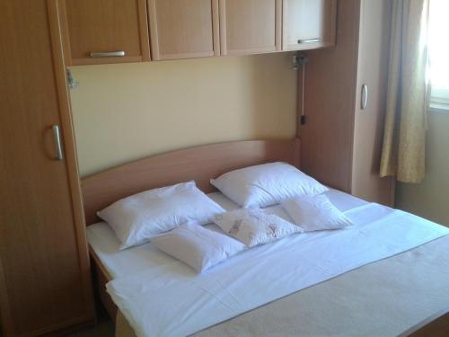 Apartments with a parking space Vodice - 11544