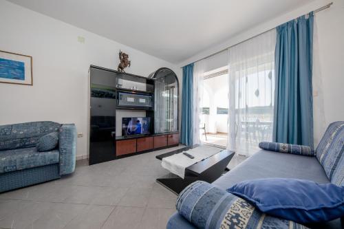 Apartments and rooms by the sea Supetarska Draga - Gornja, Rab - 11579