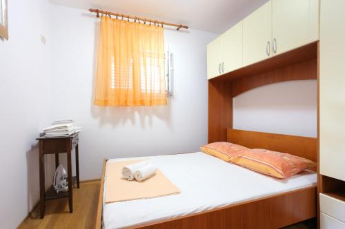 Apartments by the sea Seget Vranjica, Trogir - 13771