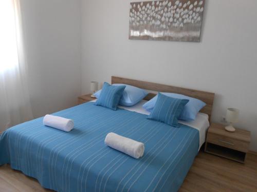 Apartment Okrug Gornji 13859a