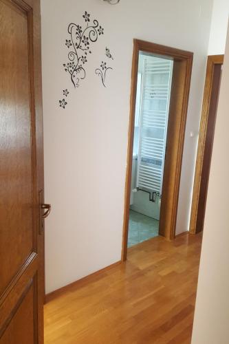 Apartments with a parking space Vodice - 13997