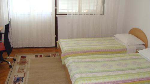 Apartments with WiFi Split - 14016