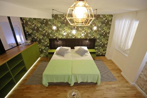 Apartments and rooms with WiFi Zadar - 14030