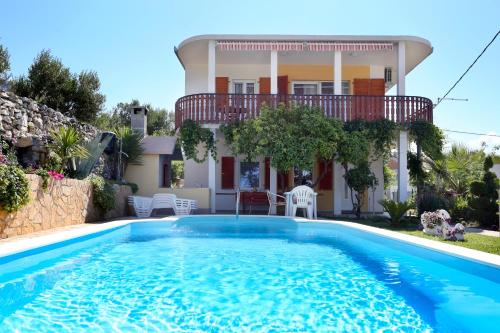 Fotografie z fotogalerie ubytování Family friendly apartments with a swimming pool Kastel Sucurac, Kastela - 14047 v destinaci Kaštela
