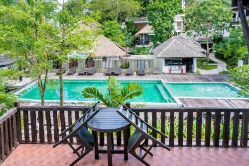 Bazén v ubytování AANA Resort & Villas Koh Chang nebo v jeho okolí